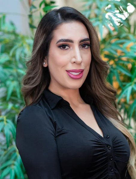 Monica Uriarte, Agent